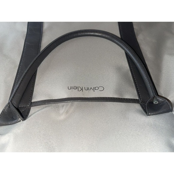 Calvin Klein Gray XL Weekender Duffle Bag w/ Straps & Handles, Travel Bag, Tote - Picture 13 of 15